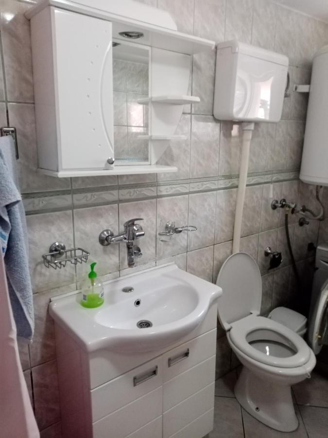 Milica Apartmani Vrdnik Exterior foto